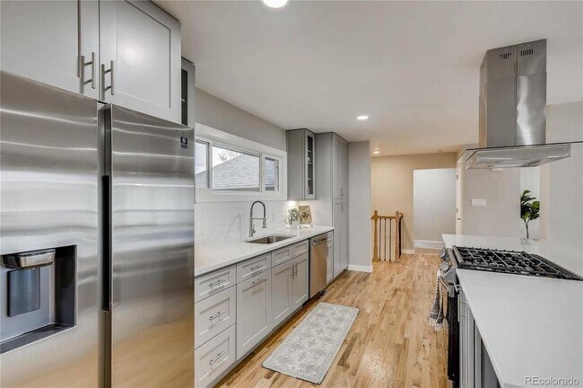 Building Photo - 6676 S Elmwood St