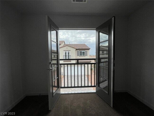 Building Photo - 767 Omaggio Pl