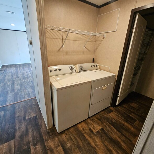 Building Photo - 2764 TX-327