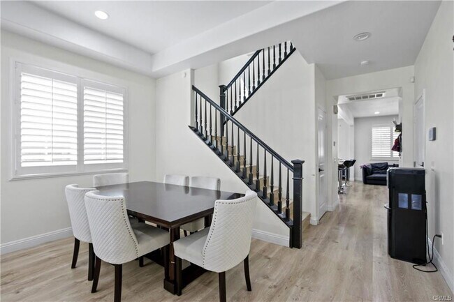 Building Photo - 3012 N Spicewood St