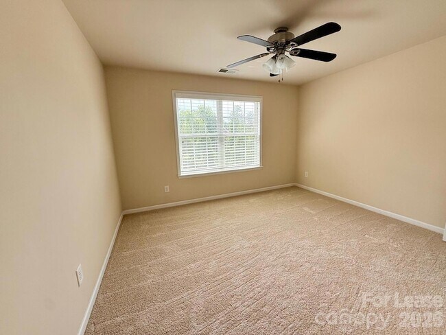 Building Photo - 1009 Providence Forest Dr