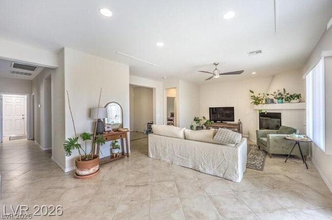 Building Photo - 8213 Bay Dunes St
