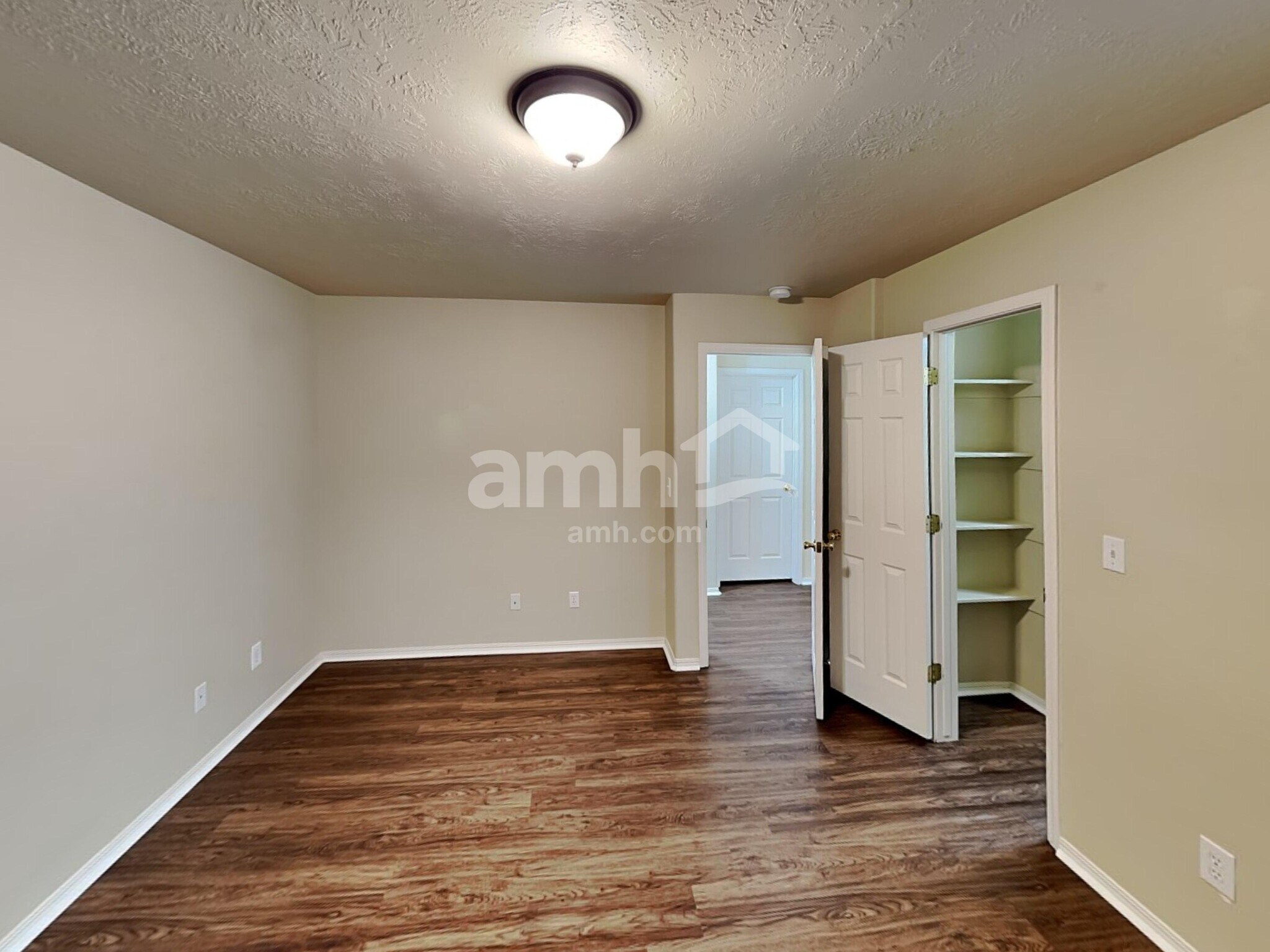 Building Photo - 854 W 1300 N