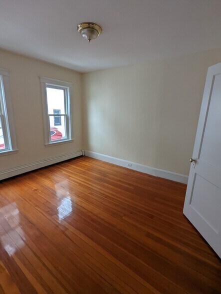 Building Photo - 15 Egerton Rd