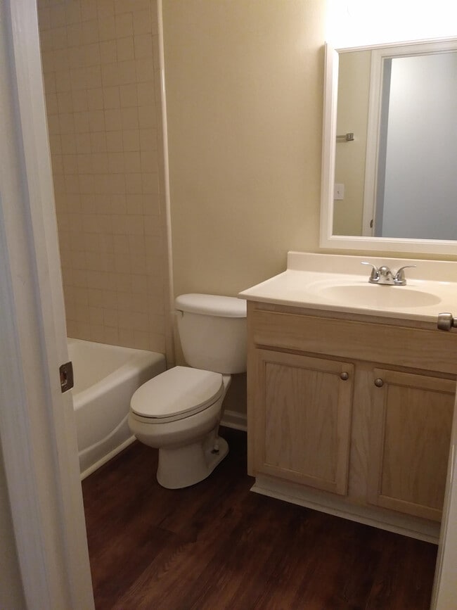 Building Photo - 1608 Akridge Dr