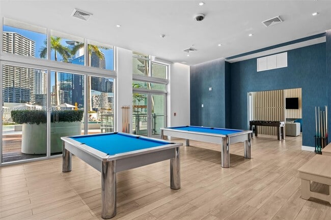 Building Photo - 90 SW 3rd St