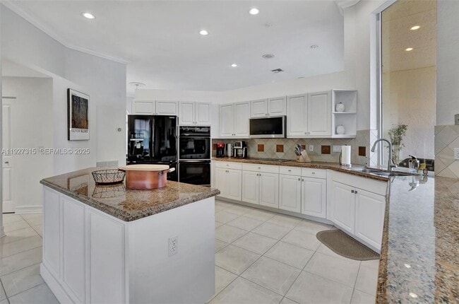 Building Photo - 2922 Medinah