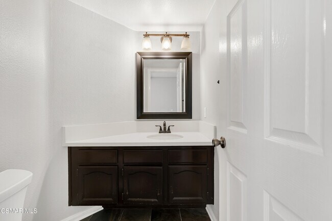 Building Photo - 487 Bernini Ct