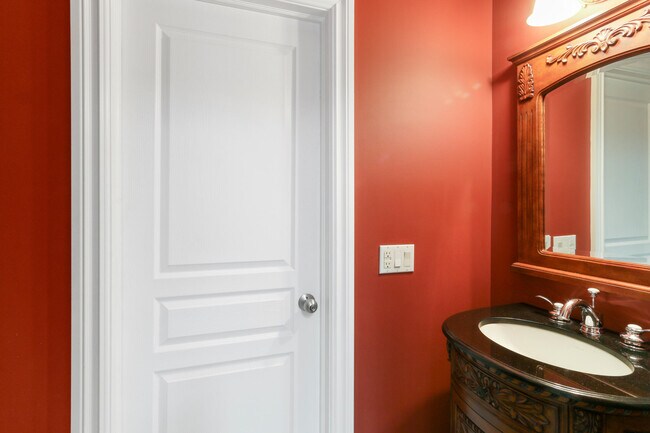 Building Photo - 1131 Turnberry Ct