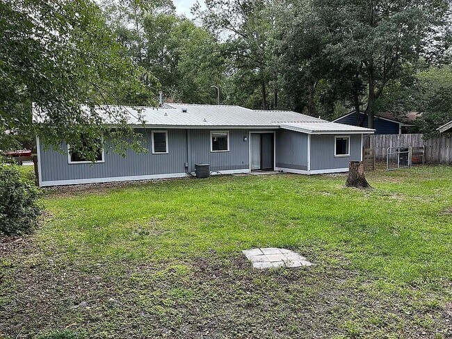 Building Photo - 4319 NW 26th Dr