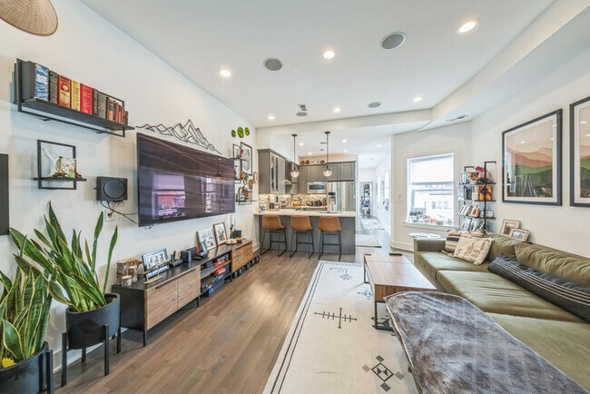 Building Photo - 3453 Holmead Pl NW
