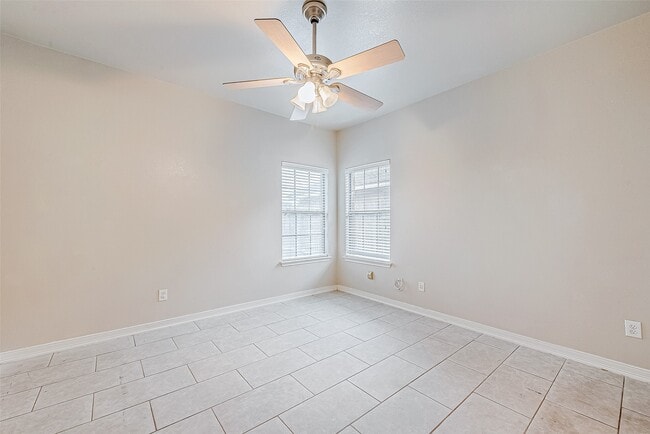 Building Photo - 9514 Sedge Wren Ct