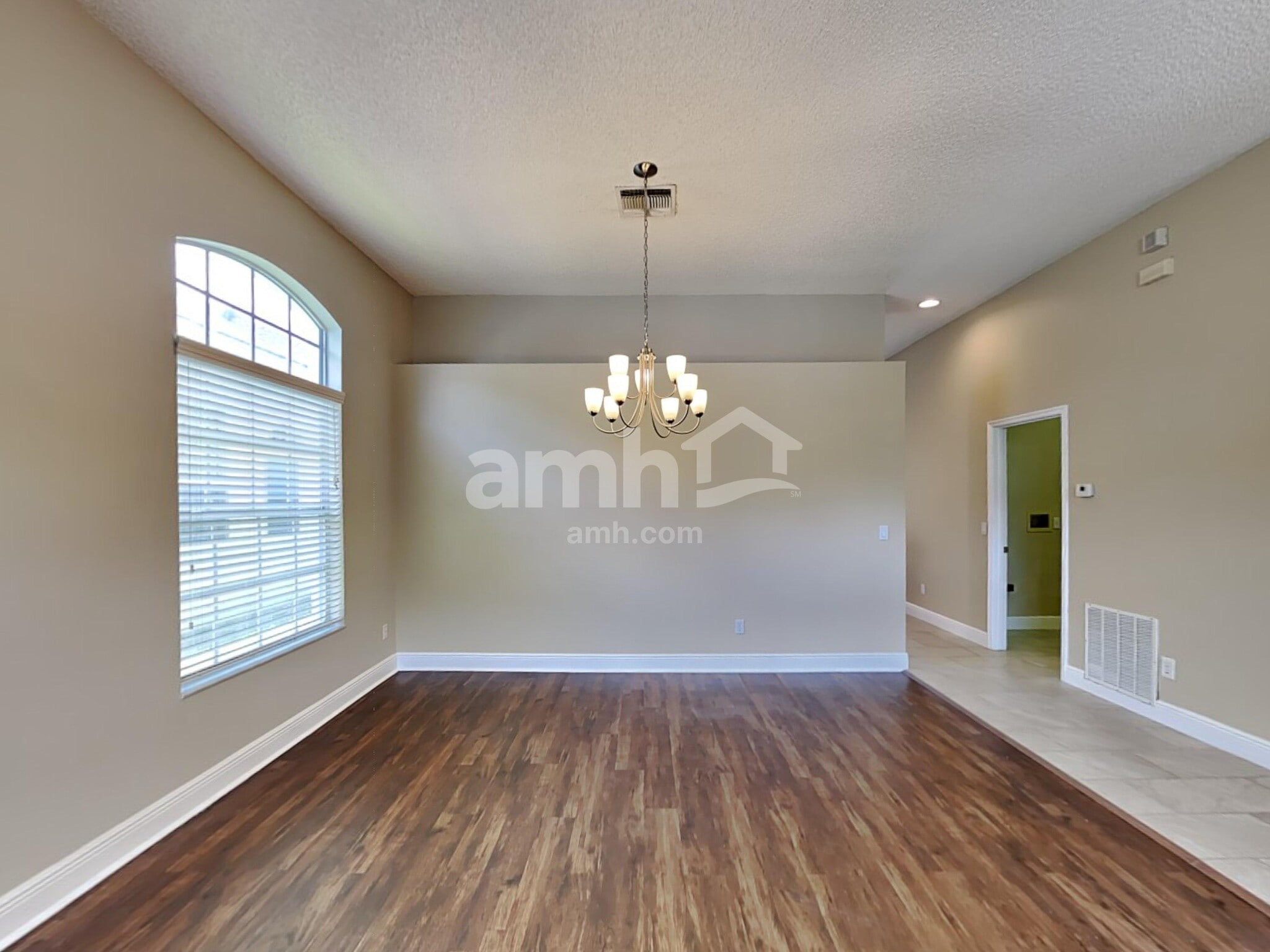 Building Photo - 3588 Foxcroft Cir