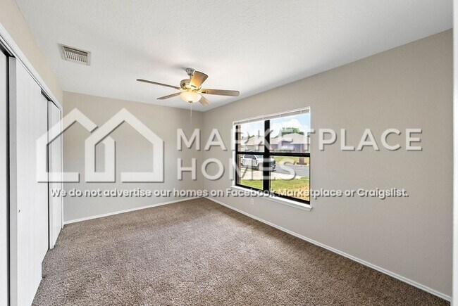 Building Photo - 7250 Dwarf Palm