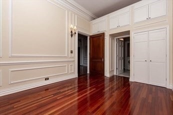 Building Photo - 16 Balmoral St