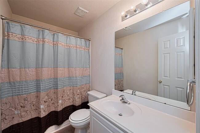 Building Photo - 18 W Greenhill Terrace Pl