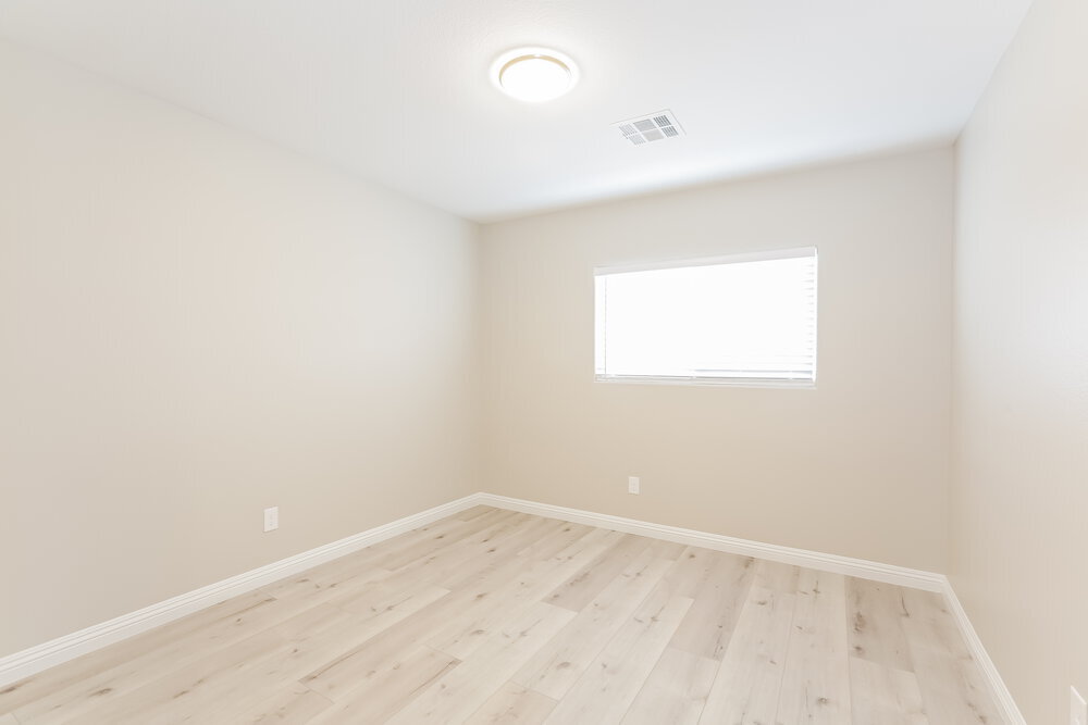Building Photo - 8273 Oliver Twist Ln