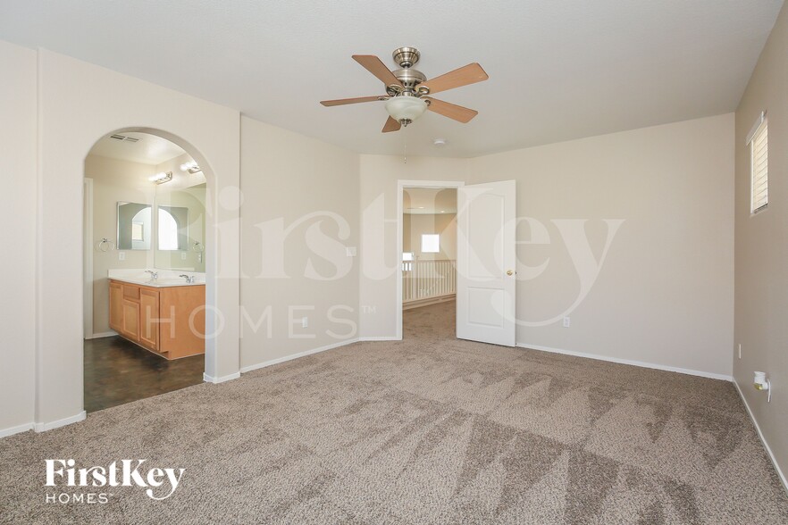 Building Photo - 9274 William Hill Ave