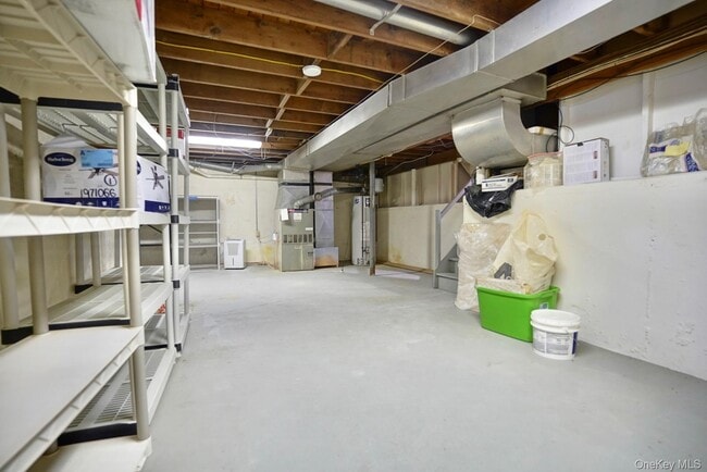 Building Photo - 34 Oakley Dr