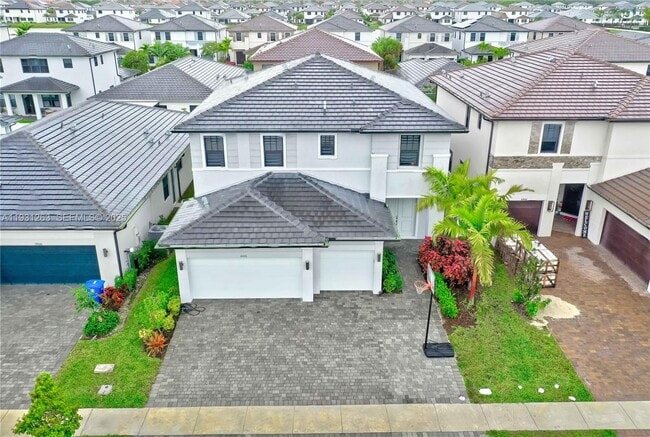 Building Photo - 4416 SW 174th Ave