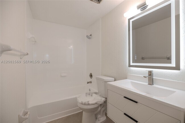 Building Photo - 17350 NW 67th Ave