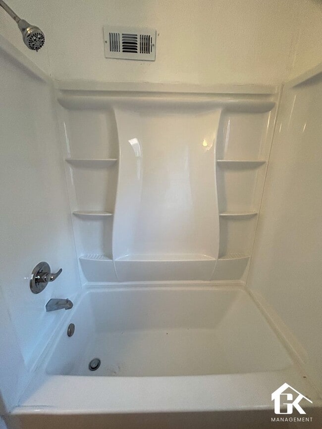 Building Photo - 4609 Vancouver St