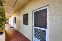 Building Photo - 7410 S Ocean Dr