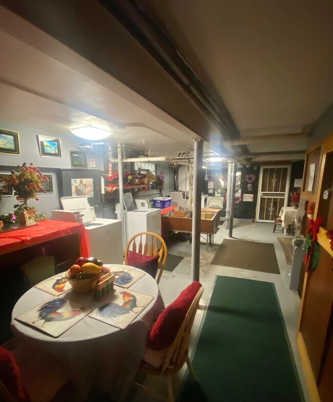 Building Photo - 8352 S Maryland Ave