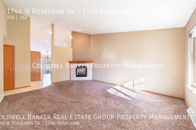 Building Photo - 1746 W Roselawn Dr