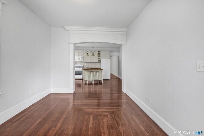 Building Photo - 64 Brownell St