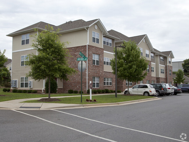 Building Photo - Greylin Ridge Apartments