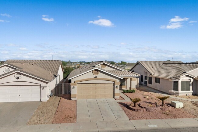 Building Photo - 20415 N 37th Ave