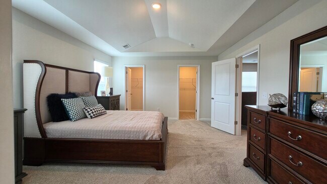Building Photo - 1773 Camazay Dr