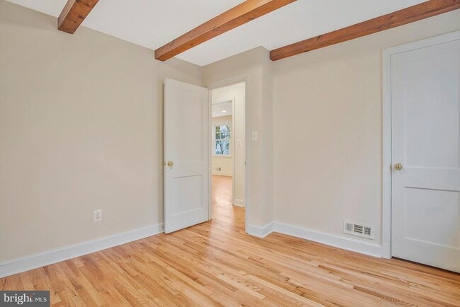Building Photo - 3302 Nicholson St