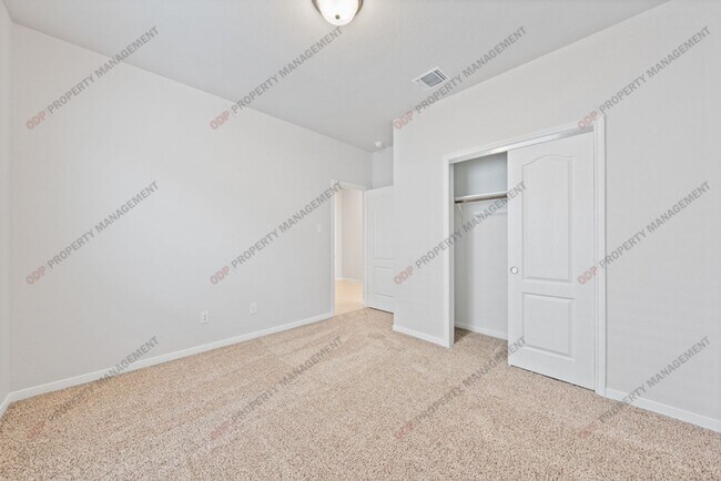 Building Photo - 2221 Chia Ct