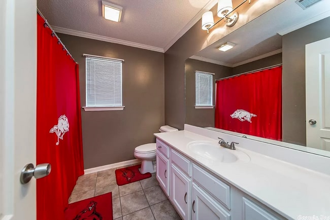 Building Photo - 2209 Stonewood Ct