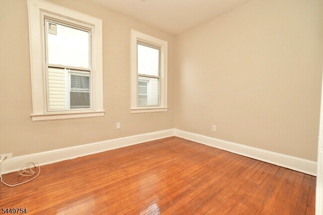 Building Photo - 150 Columbia Ave