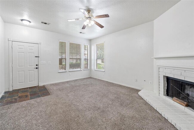 Building Photo - 2919 Blue Dawn Dr
