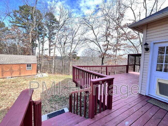 Building Photo - 95 Bassingham Dr