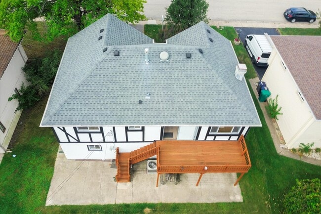 Building Photo - 14813 Holly Ct