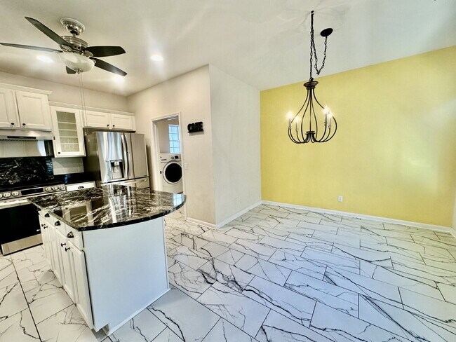 Building Photo - Charming Sun City Retreat, Available Now for Rent