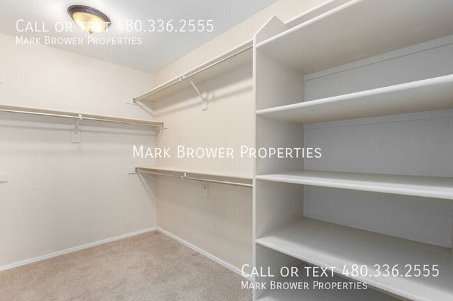 Building Photo - 4326 E Melinda Ln