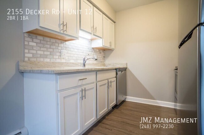 Building Photo - 2155 Decker Rd