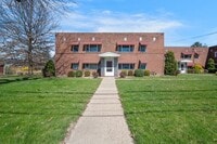 Building Photo - 1437 Lincoln Way