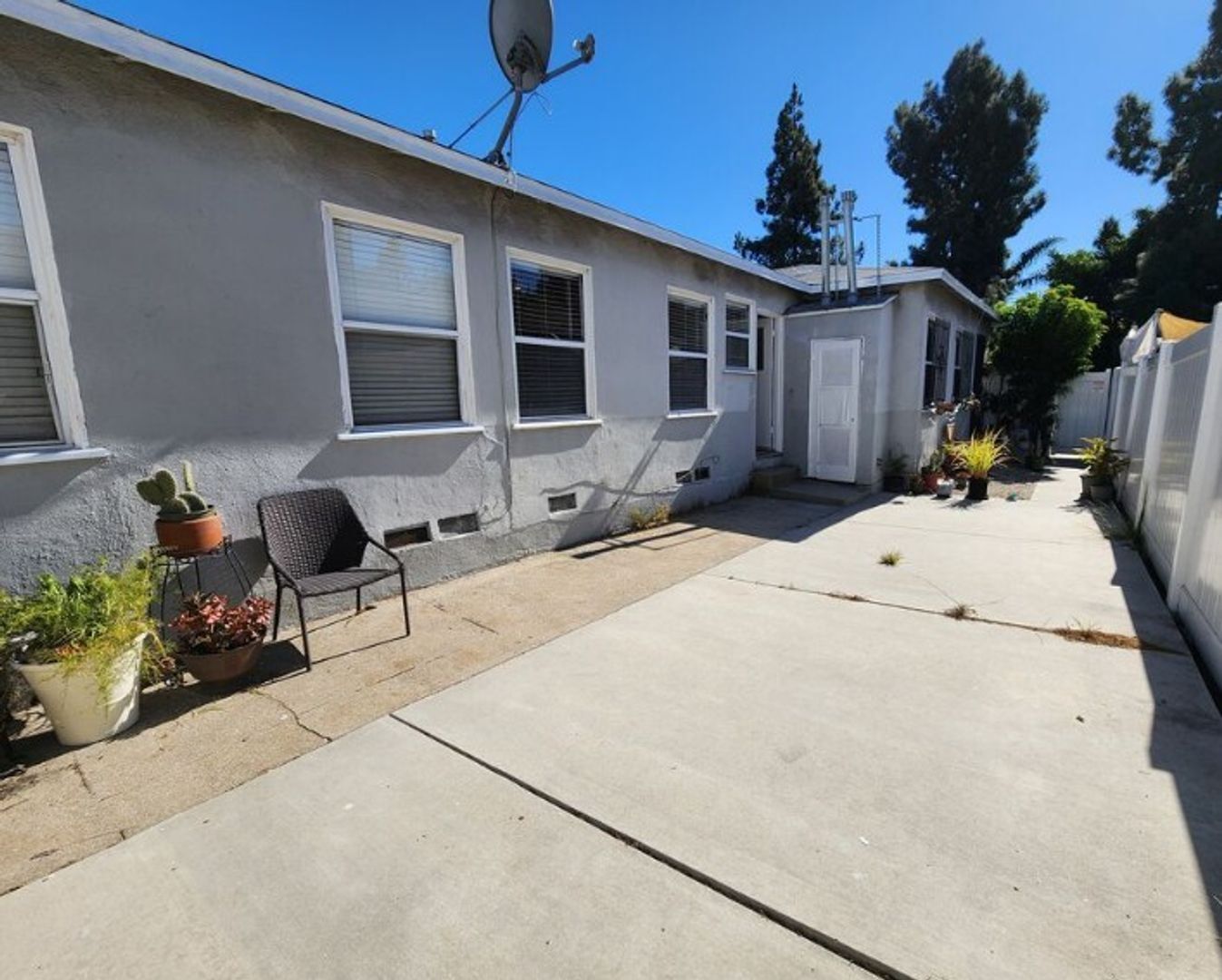 Building Photo - 12219 Ocean Park Blvd