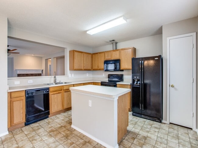 Building Photo - 103 High Meadow Rd