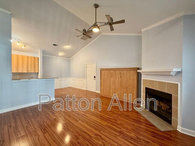 Building Photo - 1000 Olde Eastwood Village Blvd