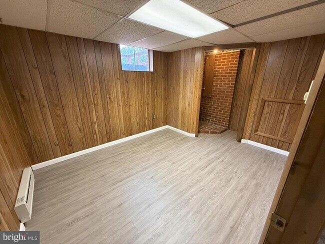 Building Photo - 5110 Woodbine Rd