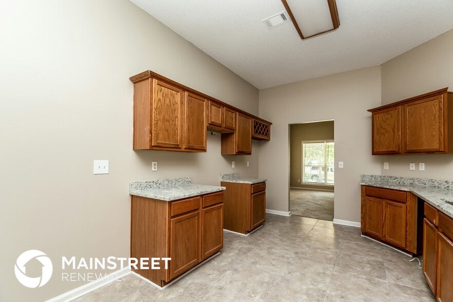 Building Photo - 3571 Walnut Creek Way