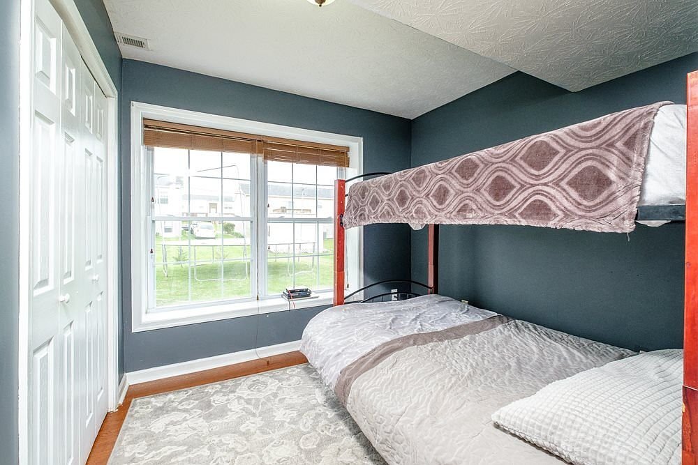 Building Photo - 1380 Stonechris Dr